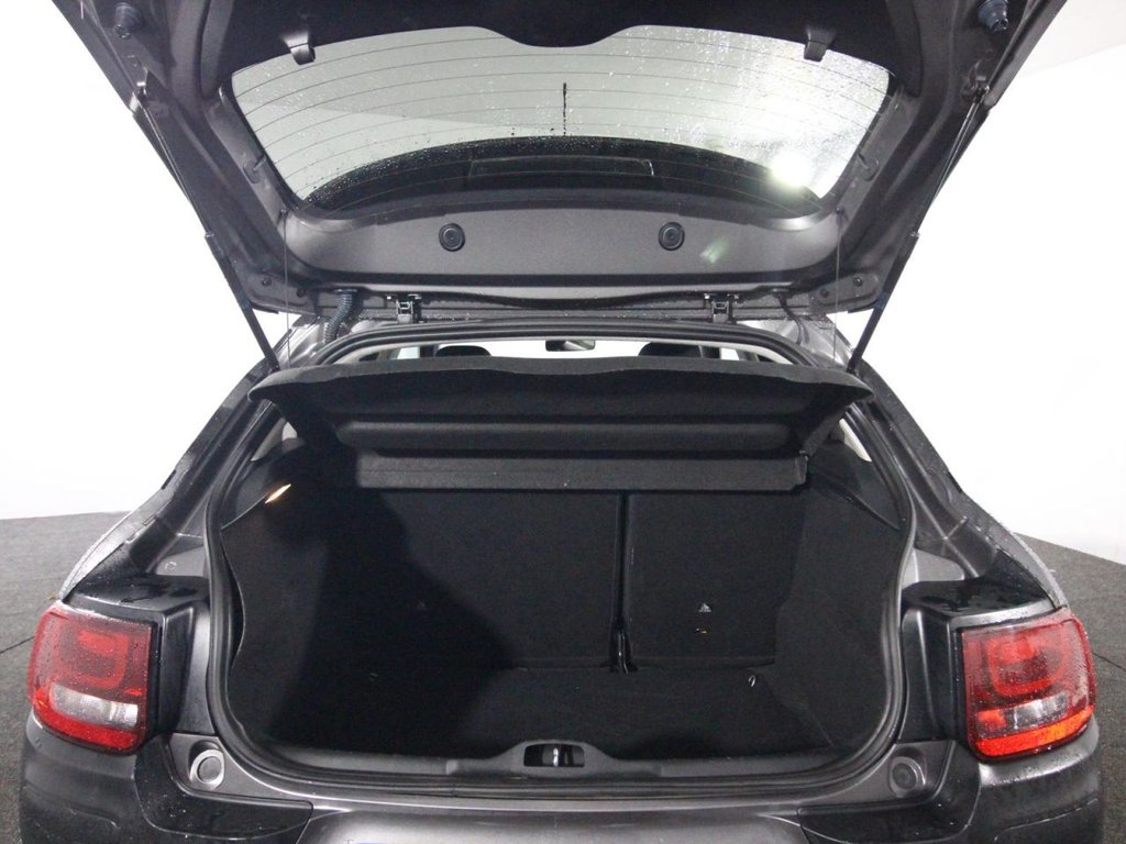 Used Citroen C4 Cactus 2018 for sale - 76147455: Photo 19