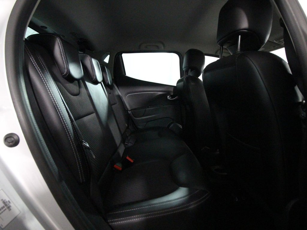 Used Renault Clio 2018 for sale - 76057049: Photo 15