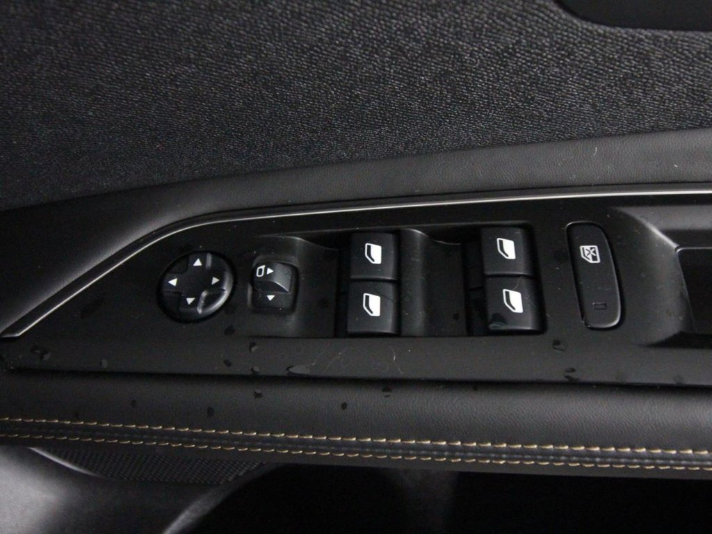 Used Peugeot 3008 2018 for sale - 76297200: Photo 16