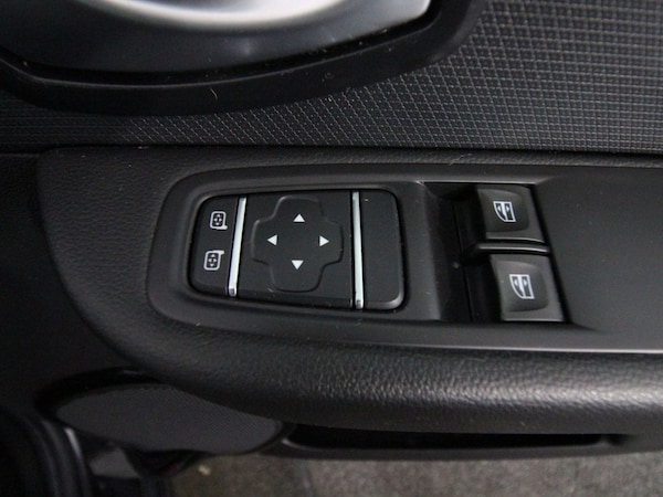 Used Renault Clio 2017 for sale - 75432814: Photo 18