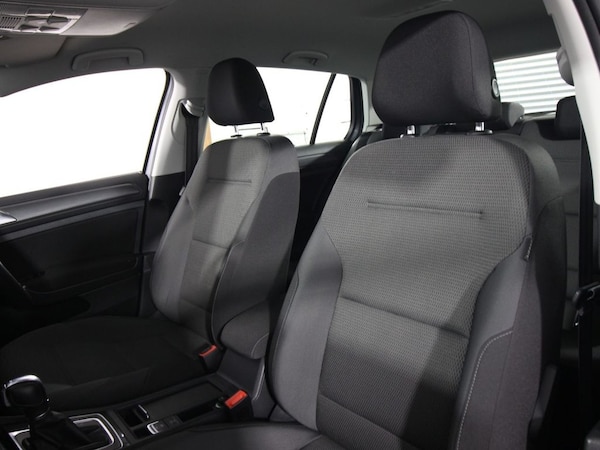 Used Volkswagen Golf 2017 for sale - 74834249: Photo 12