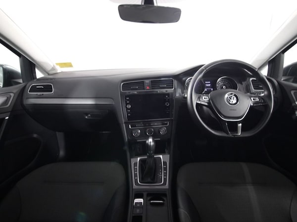 Used Volkswagen Golf 2017 for sale - 74834249: Photo 14