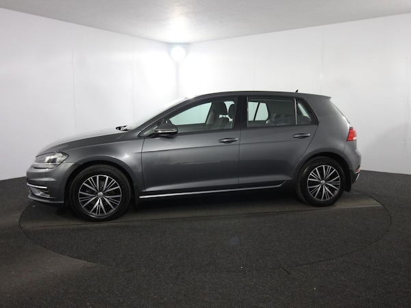 Used Volkswagen Golf 2017 for sale - 74834249: Photo 4