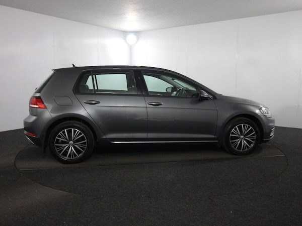 Used Volkswagen Golf 2017 for sale - 74834249: Photo 8