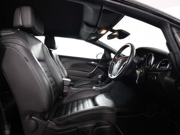 Used Vauxhall Cascada 2016 for sale - 75727404: Photo 9