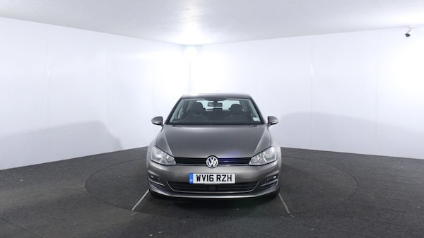 Used Volkswagen Golf 2016 for sale - 75432761: Photo 2