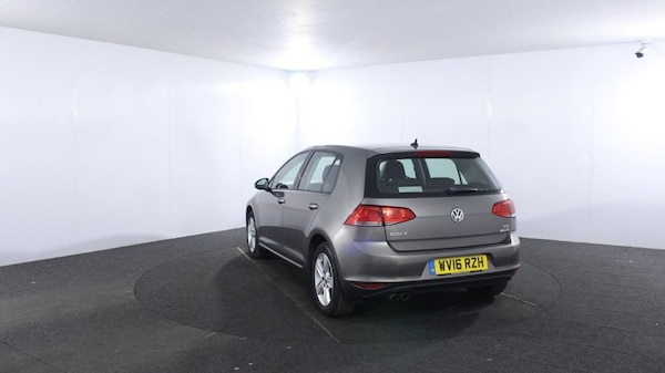 Used Volkswagen Golf 2016 for sale - 75432761: Photo 5