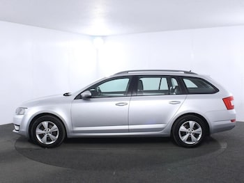 Used Skoda Octavia 2015 for sale - 79567369: Photo
