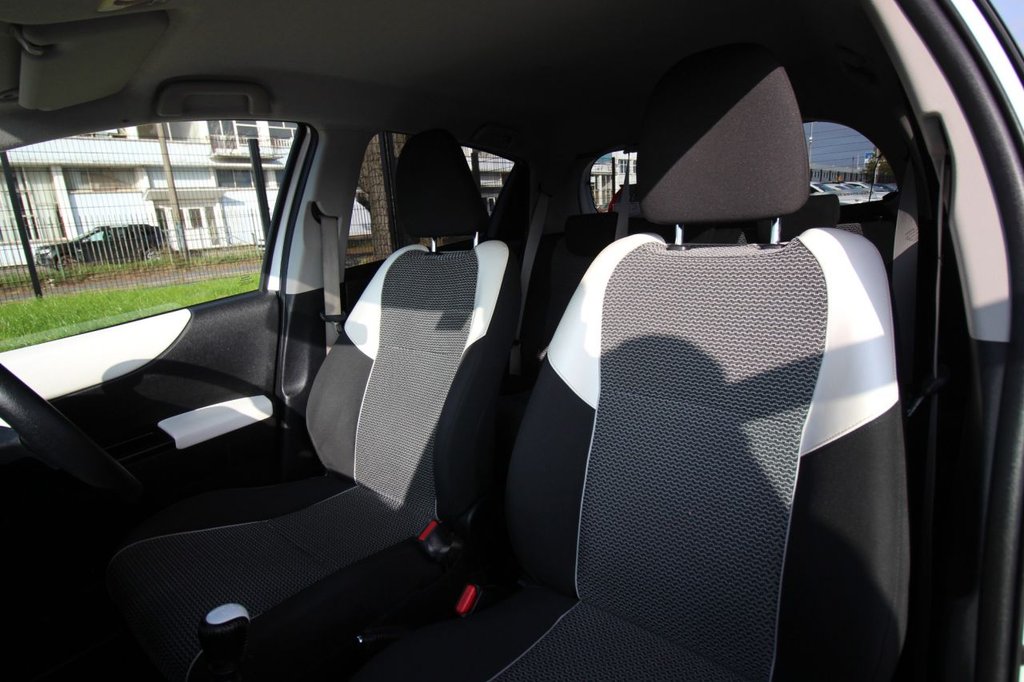 Used Toyota Yaris 2013 for sale - 76080775: Photo 12