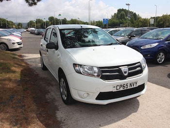 Used Dacia Sandero 2015 for sale - 79530373: Photo