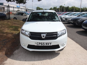 Used Dacia Sandero 2015 for sale - 79530373: Photo