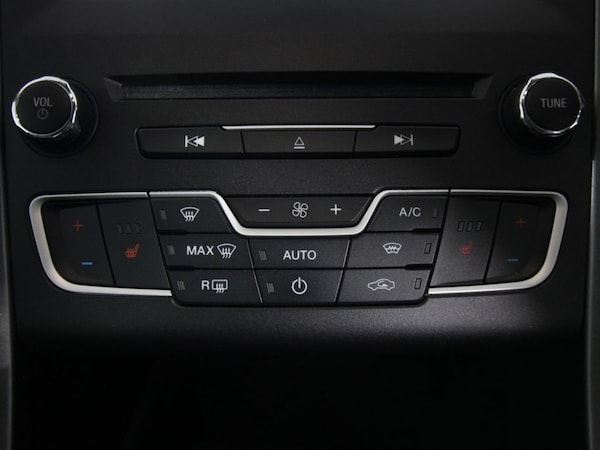 Used Ford Mondeo 2015 for sale - 74947087: Photo 15