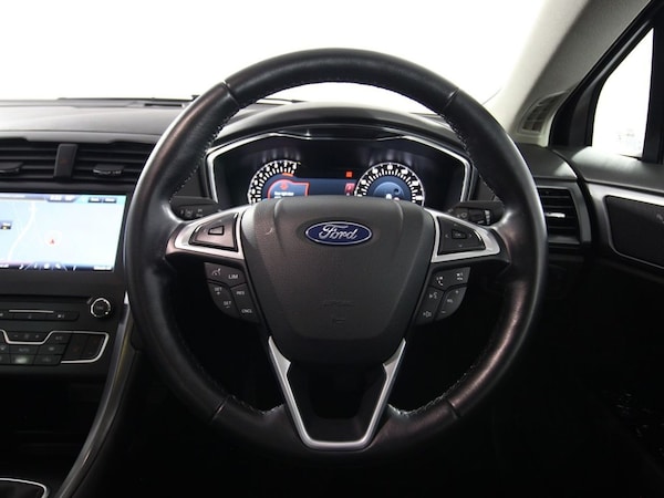 Used Ford Mondeo 2015 for sale - 74947087: Photo 16