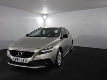Used Volvo V40 Cross Country 2016 for sale - 74974370: Photo