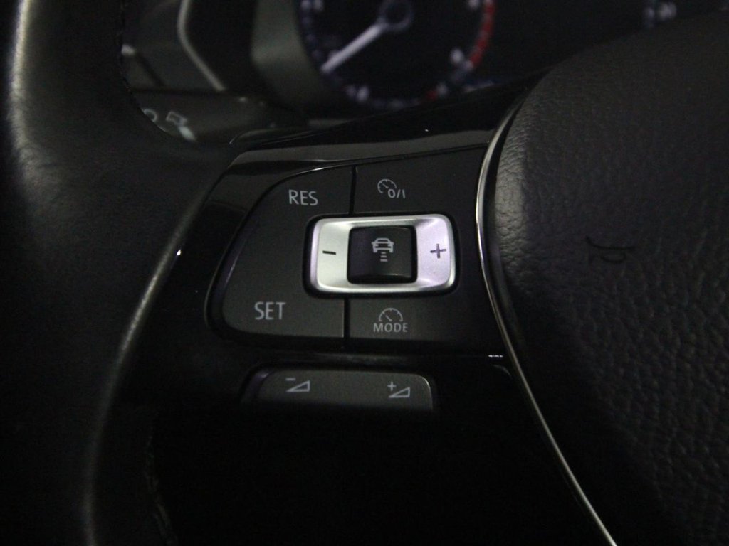 Used Volkswagen Tiguan 2016 for sale - 77666875: Photo 15