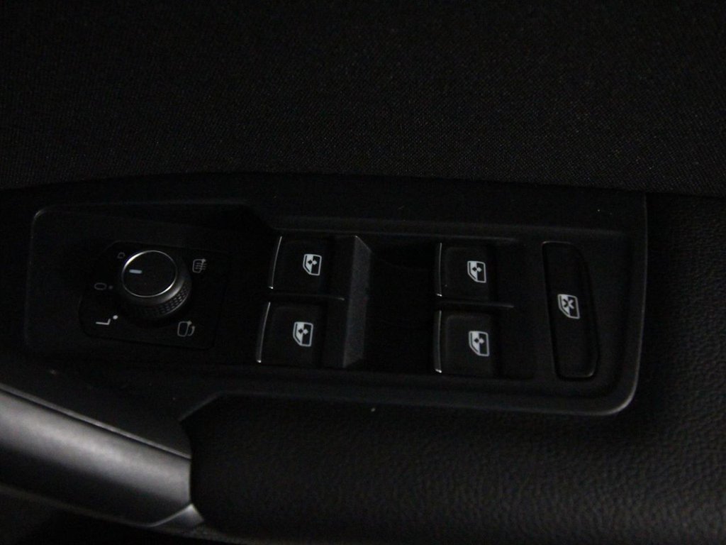 Used Volkswagen Tiguan 2016 for sale - 77666875: Photo 18