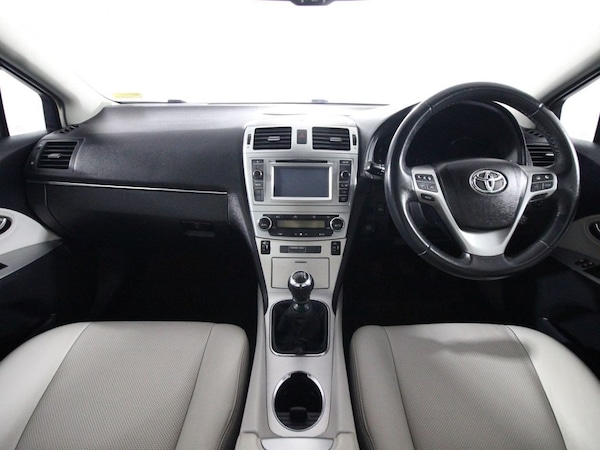 Used Toyota Avensis 2014 for sale - 75432838: Photo 13