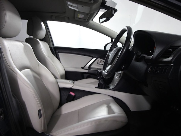 Used Toyota Avensis 2014 for sale - 75432838: Photo 9