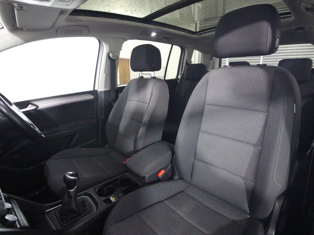 Used Volkswagen Touran 2019 for sale - 76297058: Photo 12