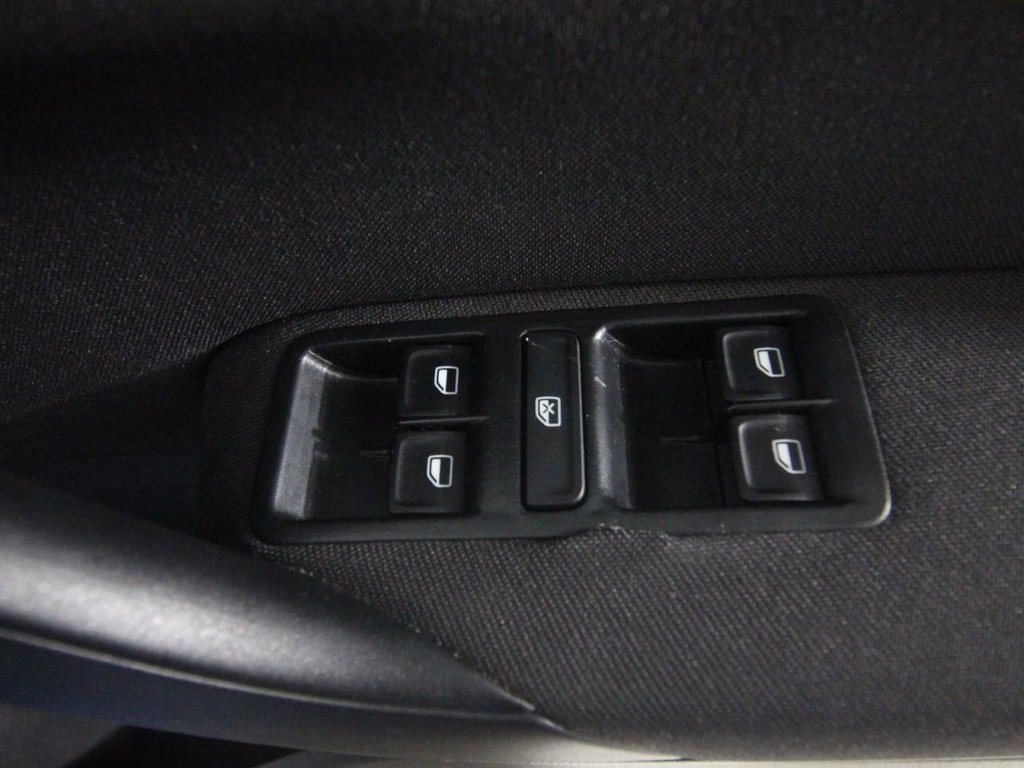 Used Volkswagen Polo 2016 for sale - 77879334: Photo 18