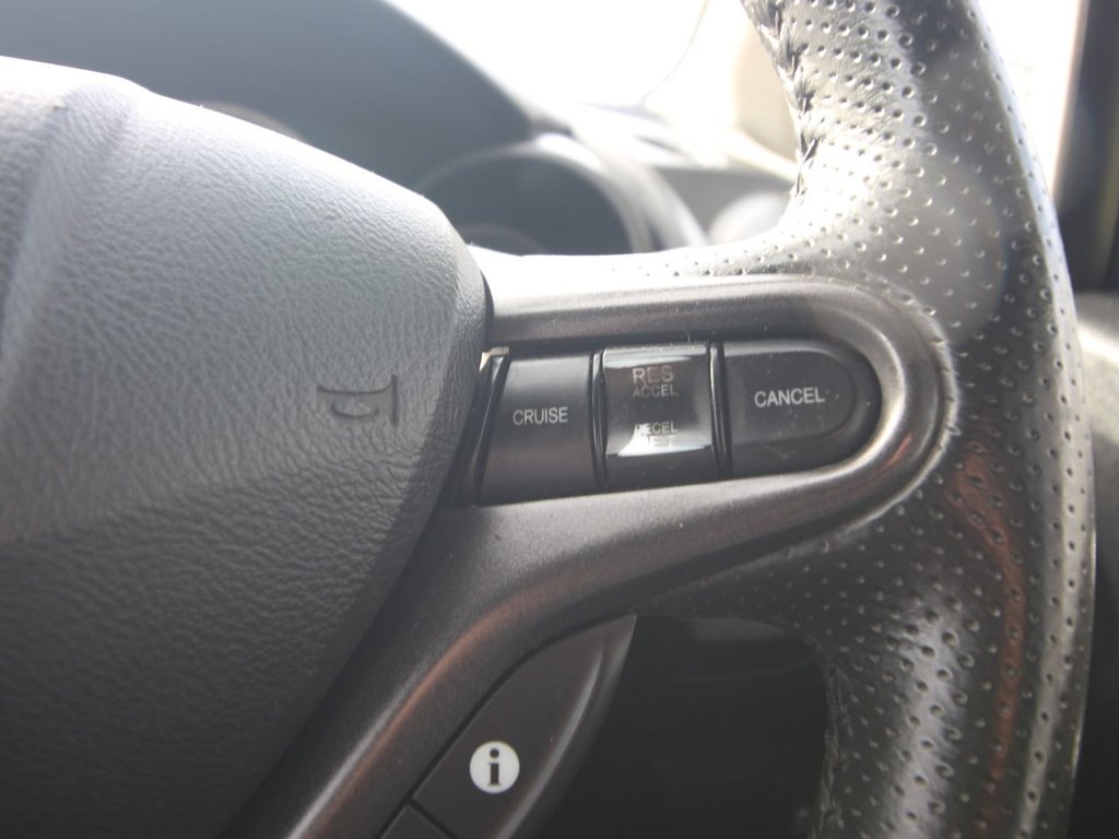 Used Honda Jazz 2011 for sale - 77571822: Photo 15