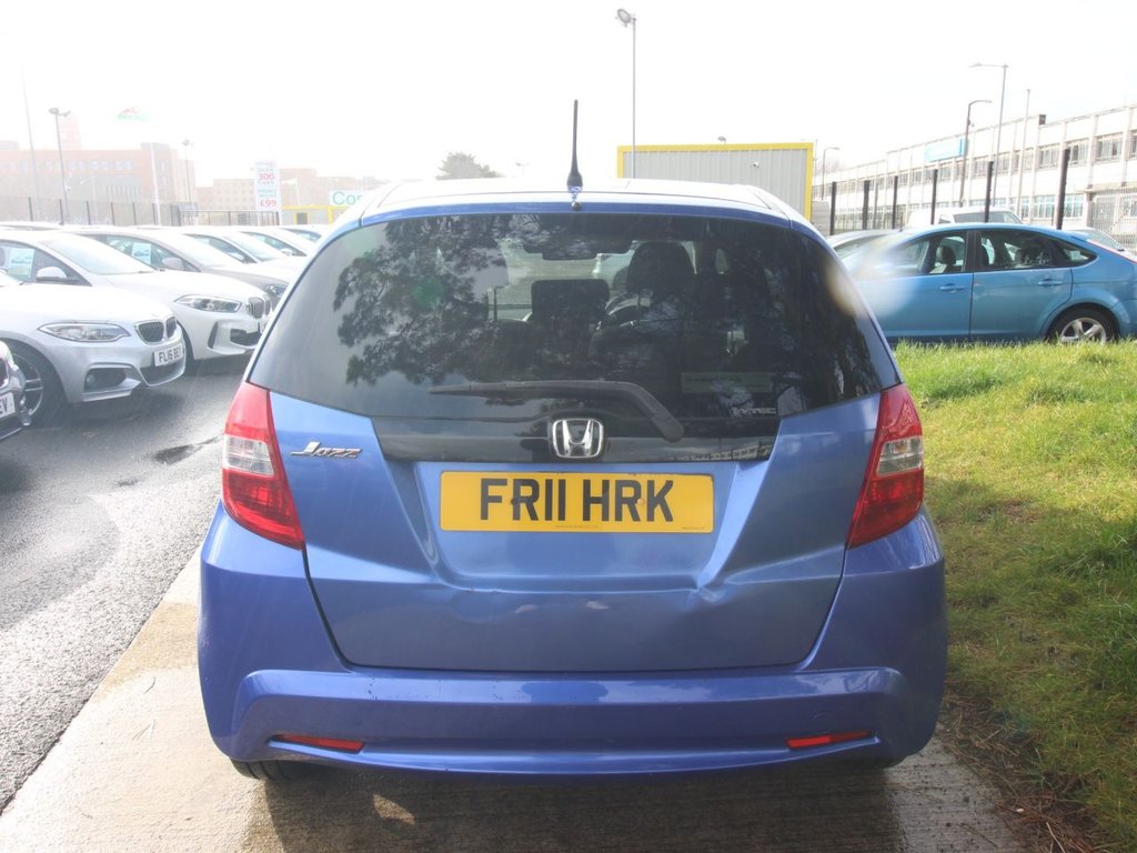 Used Honda Jazz 2011 for sale - 77571822: Photo 6