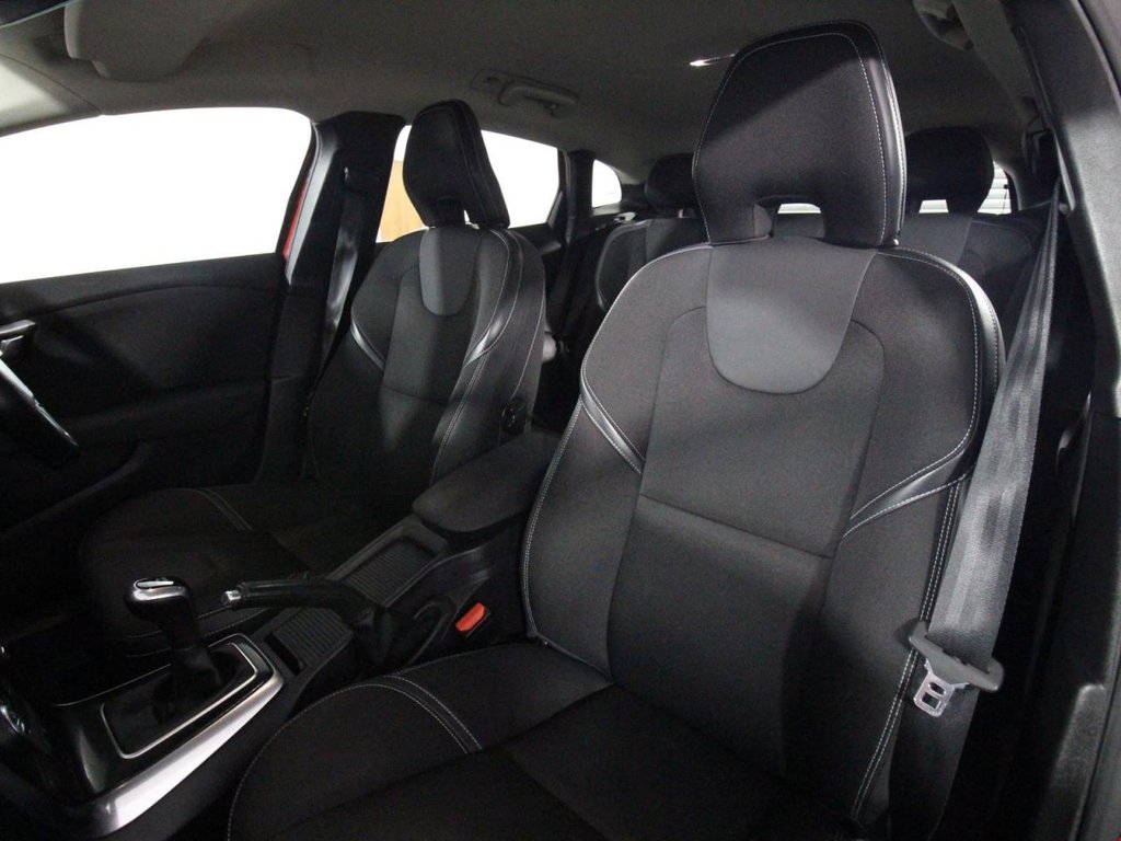 Used Volvo V40 2017 for sale - 76297038: Photo 12