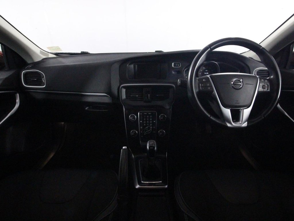 Used Volvo V40 2017 for sale - 76297038: Photo 13