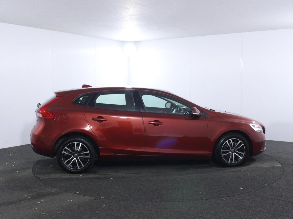 Used Volvo V40 2017 for sale - 76297038: Photo 8