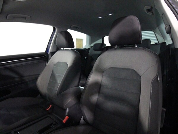 Used Volkswagen Golf 2017 for sale - 75607119: Photo 12