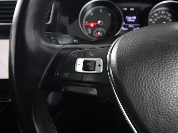 Used Volkswagen Golf 2017 for sale - 75607119: Photo 17
