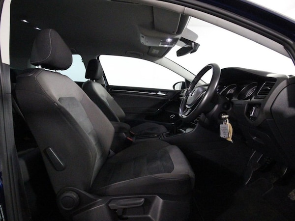 Used Volkswagen Golf 2017 for sale - 75607119: Photo 9
