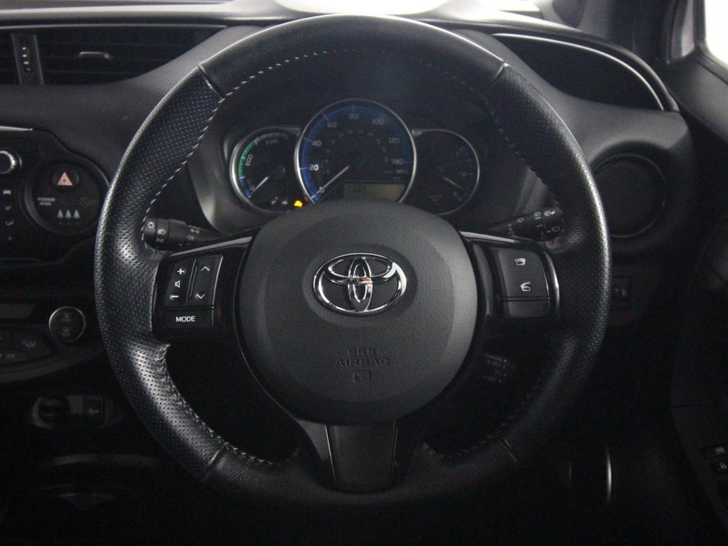 Used Toyota Yaris 2016 for sale - 76147620: Photo 14