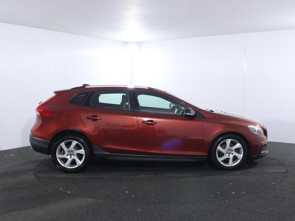 Used Volvo V40 Cross Country 2014 for sale - 76297086: Photo 8