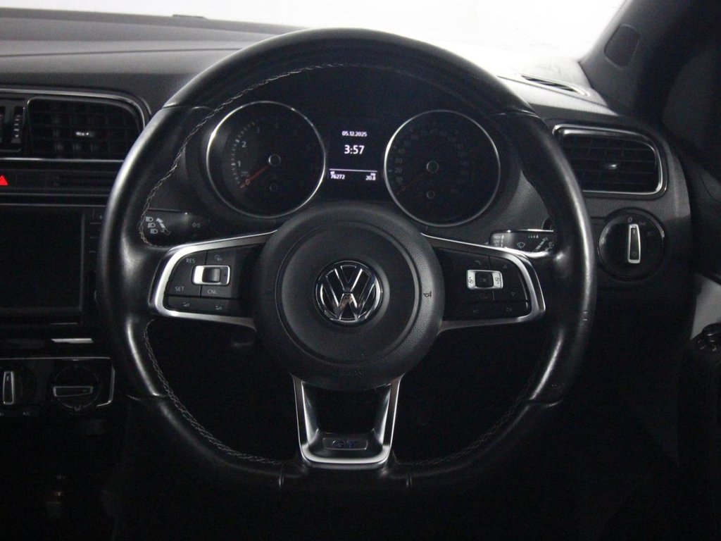 Used Volkswagen Polo 2014 for sale - 76454339: Photo 14