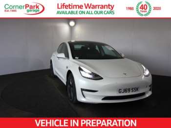 2019 (69) - Standard Plus 4dr Auto