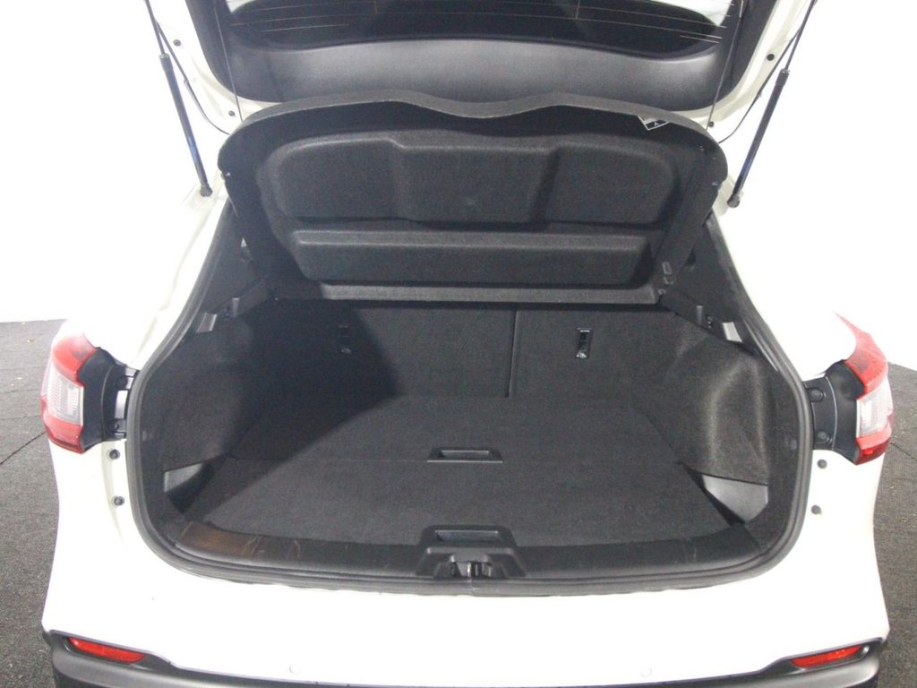 Used Nissan Qashqai 2019 for sale - 77250283: Photo 18