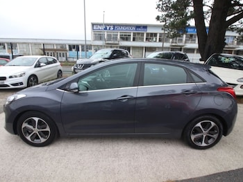 Used Hyundai i30 2015 for sale - 79022296: Photo