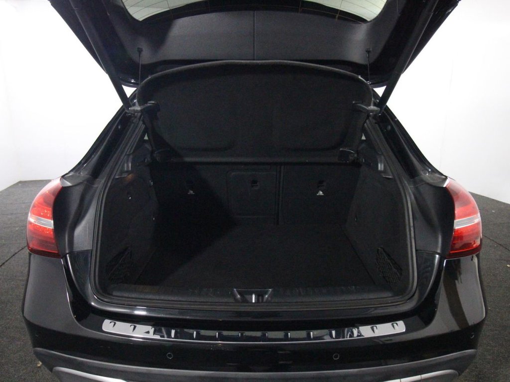 Used Mercedes-Benz GLA 2017 for sale - 76558970: Photo 17