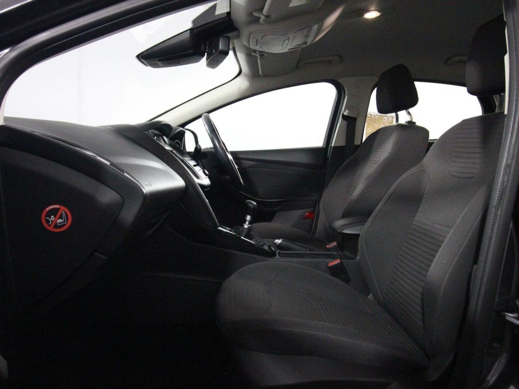 Used Ford Focus 2015 for sale - 76724135: Photo 11