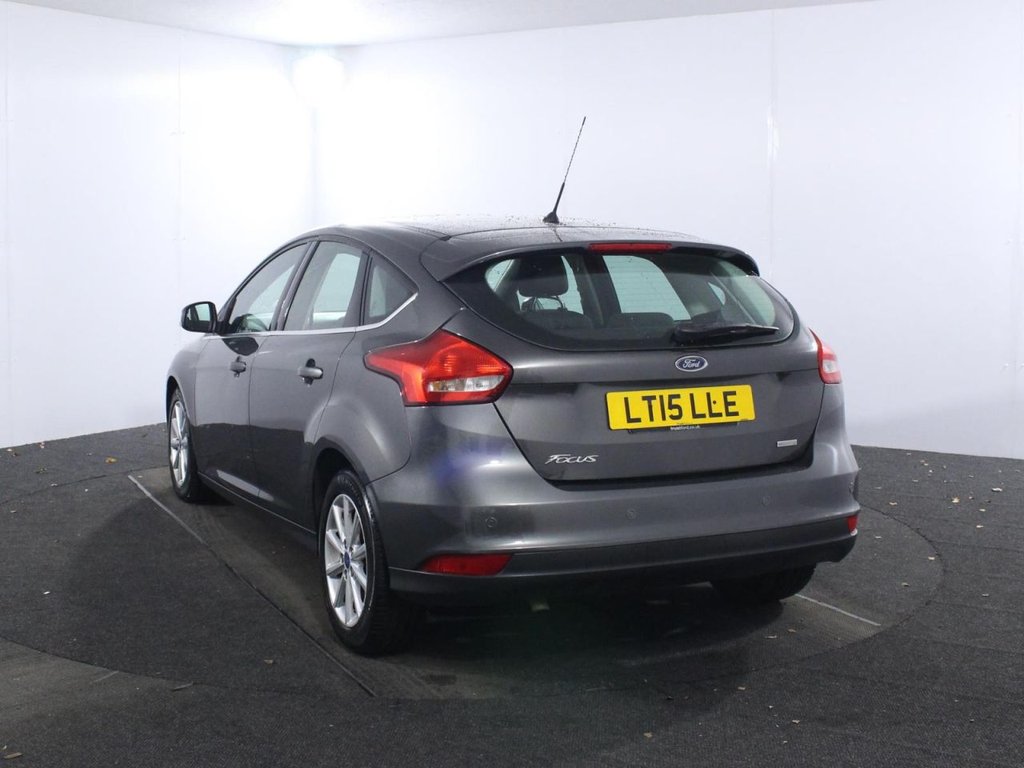 Used Ford Focus 2015 for sale - 76724135: Photo 5