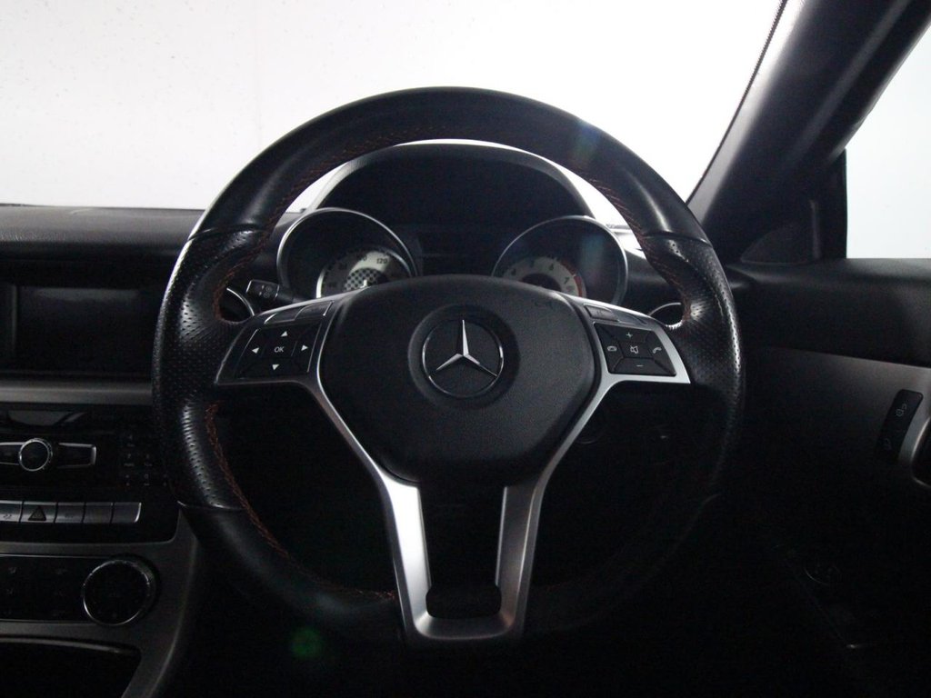 Used Mercedes-Benz SLK 2012 for sale - 76670648: Photo 14