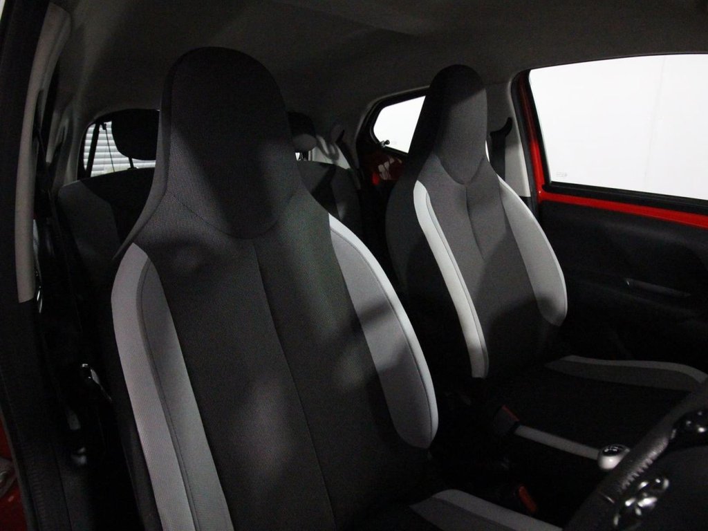 Used Toyota AYGO 2015 for sale - 76698080: Photo 10