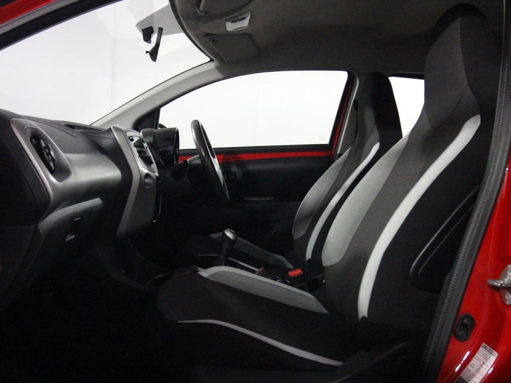 Used Toyota AYGO 2015 for sale - 76698080: Photo 11