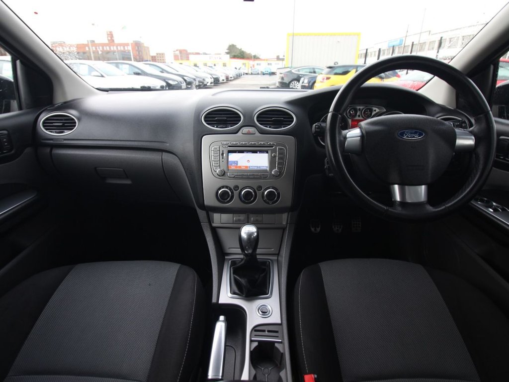 Used Ford Focus 2010 for sale - 77153157: Photo 13