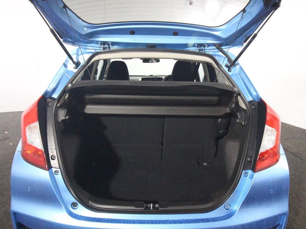 Used Honda Jazz 2018 for sale - 76977412: Photo 18