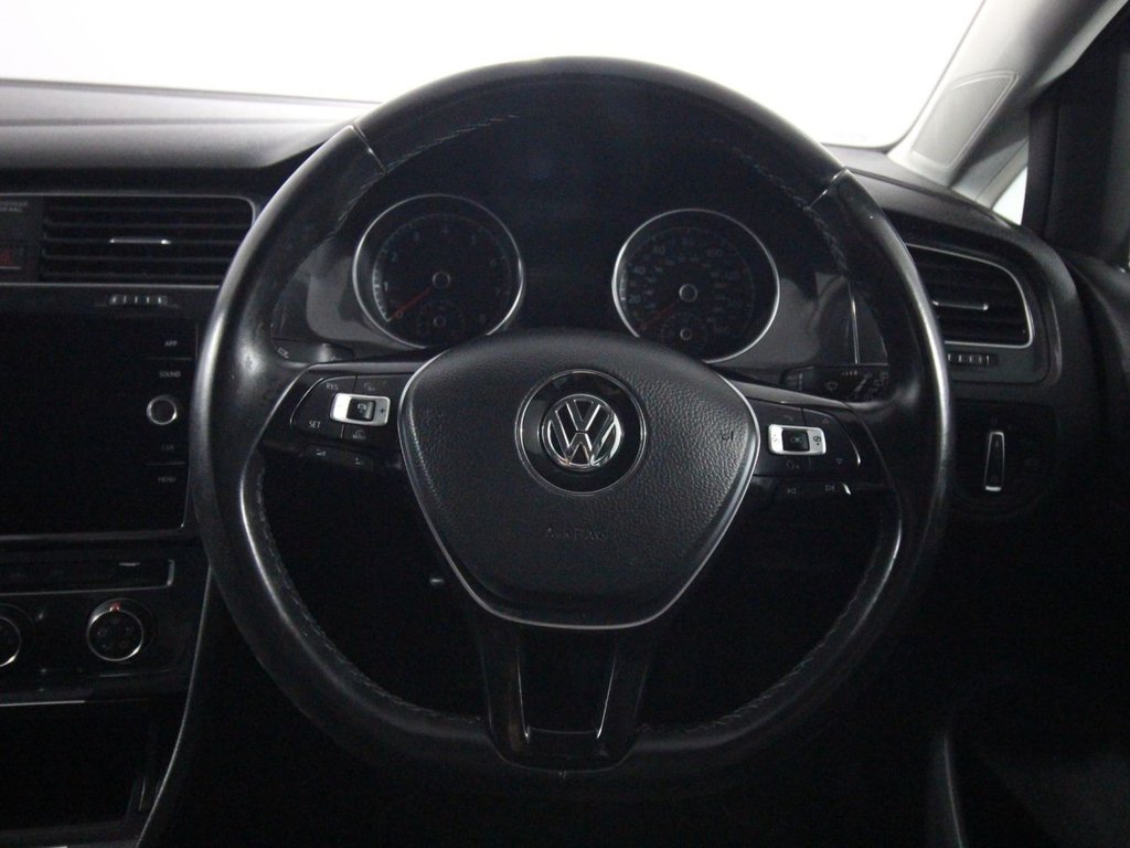 Used Volkswagen Golf 2018 for sale - 75877326: Photo 14