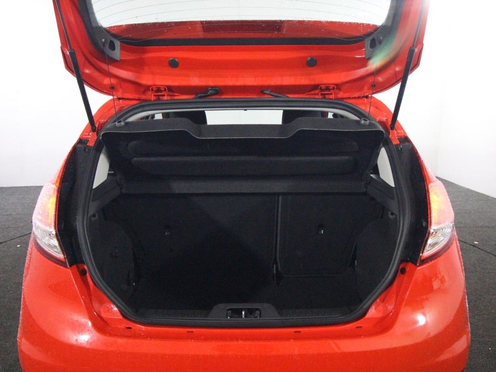 Used Ford Fiesta 2014 for sale - 76569928: Photo 16