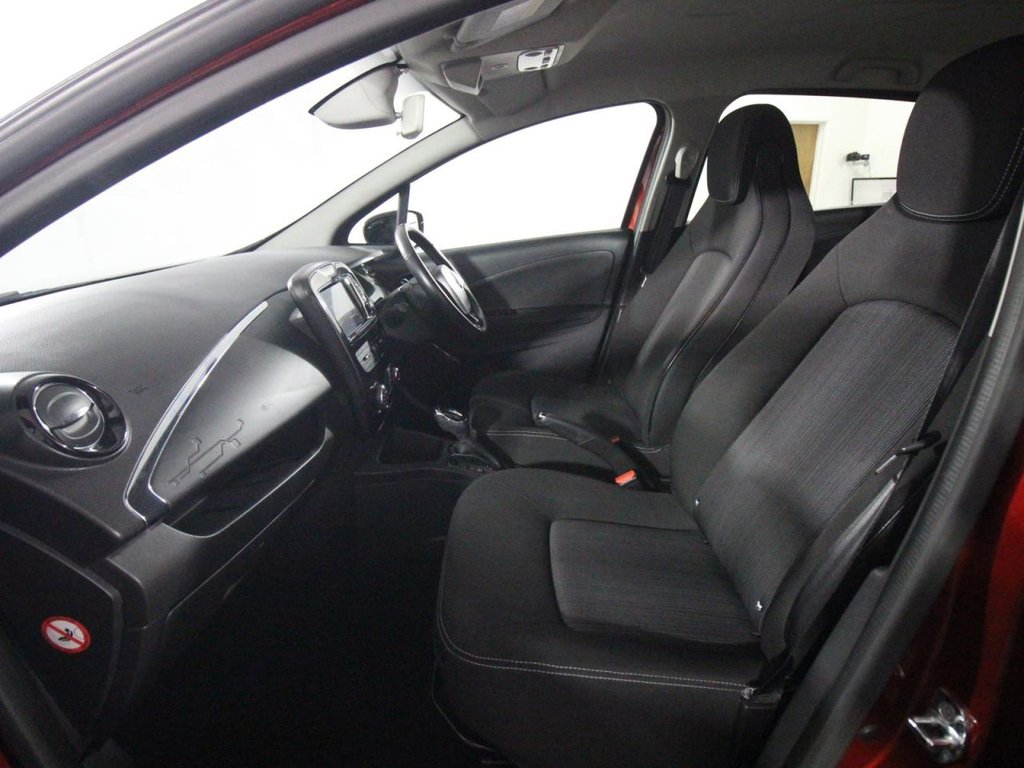 Used Renault Zoe 2018 for sale - 77879337: Photo 11