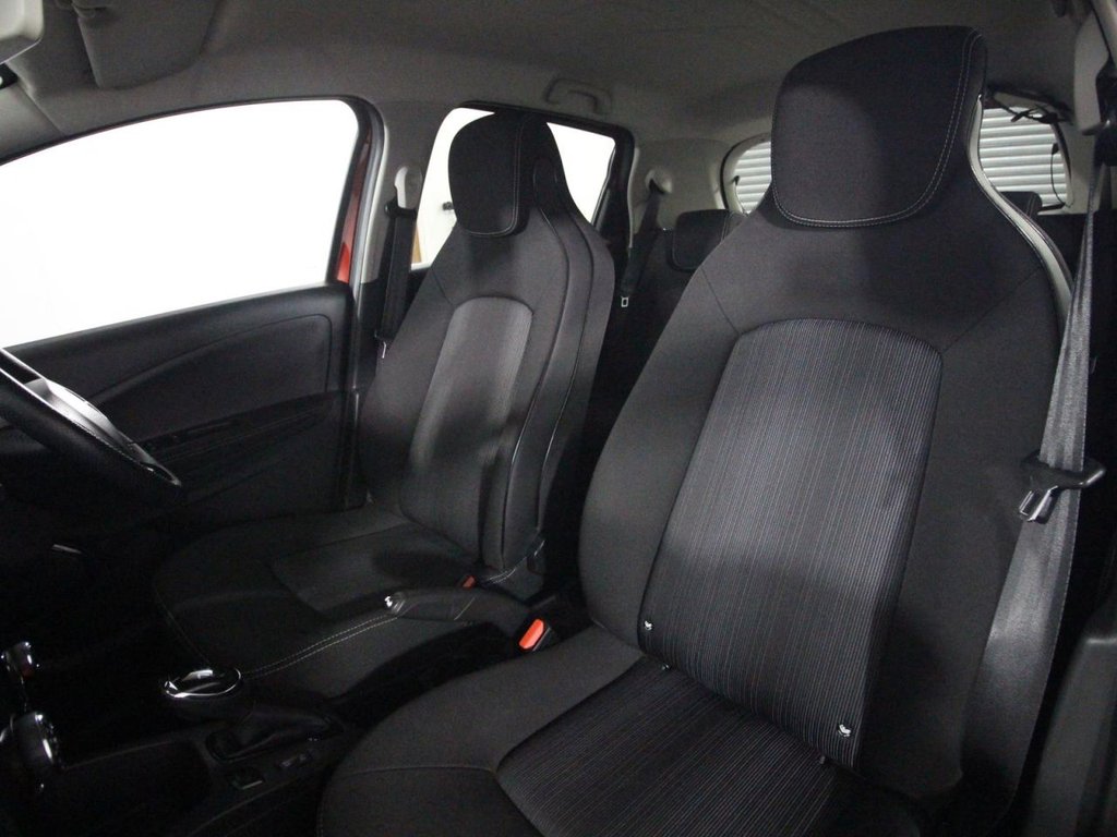Used Renault Zoe 2018 for sale - 77879337: Photo 12